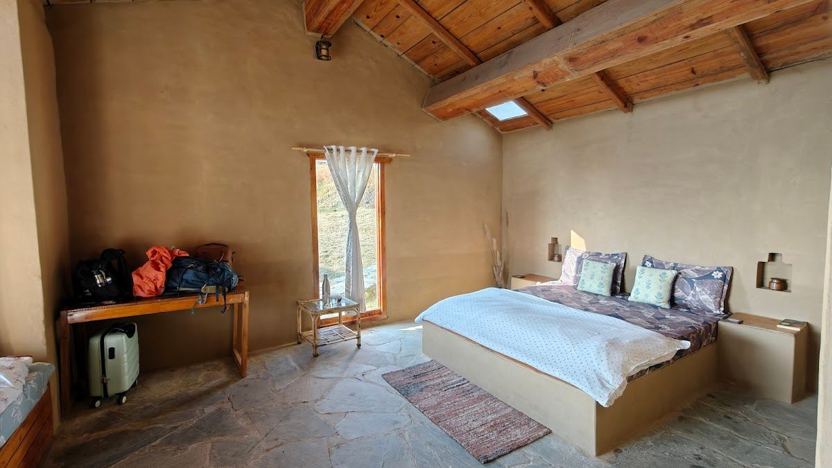 The Goat Village (Apricot Cottage) - Farm stays for Rent in Raithal, Uttarakhand, India - Airbnb in जेतवन गांव 2