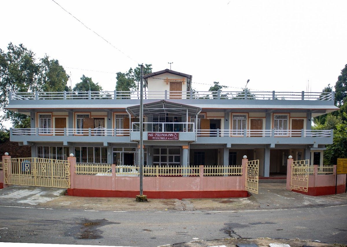 Charming Stay: Clean Rooms & Warm Khasi Hospitality in Cherrapunji 1