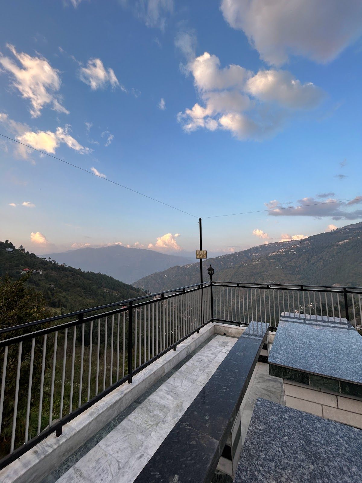 Peaceful Viewpoint Mountain Homestay HP in Kumarsain, HP 8