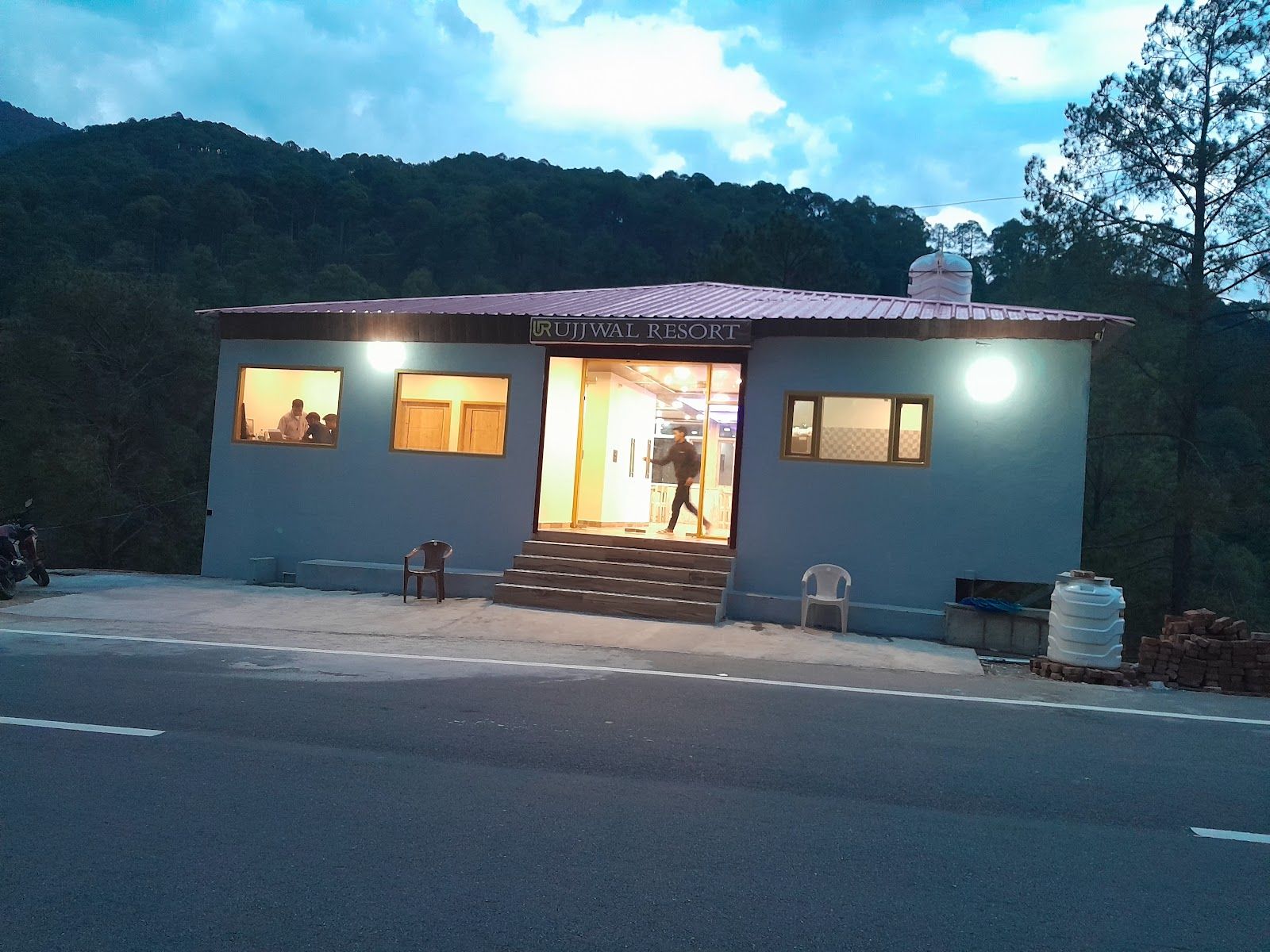 Mountain View Cottage w/ Home Meals, Uttarakhand - Barkot, Uttarakhand photo 5