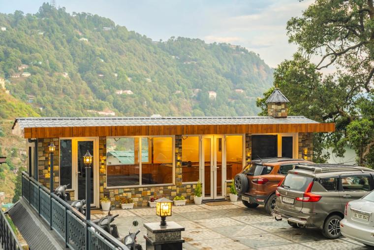 Wooden Design Homestay w/ Hill Views, Uttarakhand