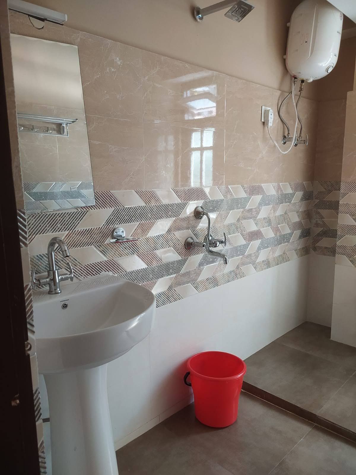 Snow Mountain View Hotel w/ Great Food, Sikkim in Lachen, Sikkim 8