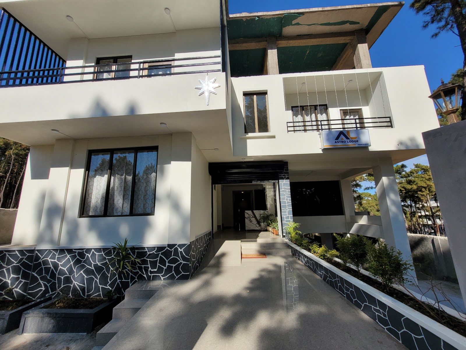 Shillong Hideaway for Peaceful Views, Cozy Stays