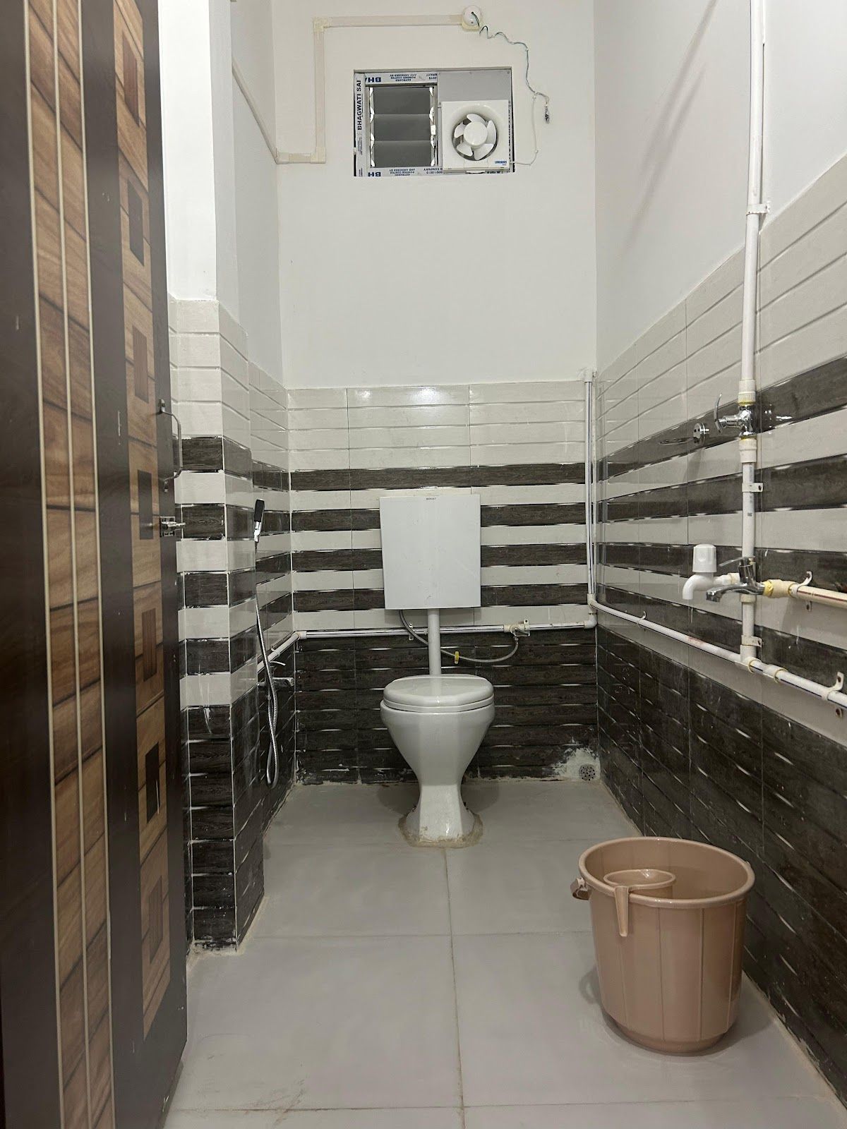 Spotless, Spacious Homestay w/ Top Service, Assam - North Lakhimpur, Assam photo 4