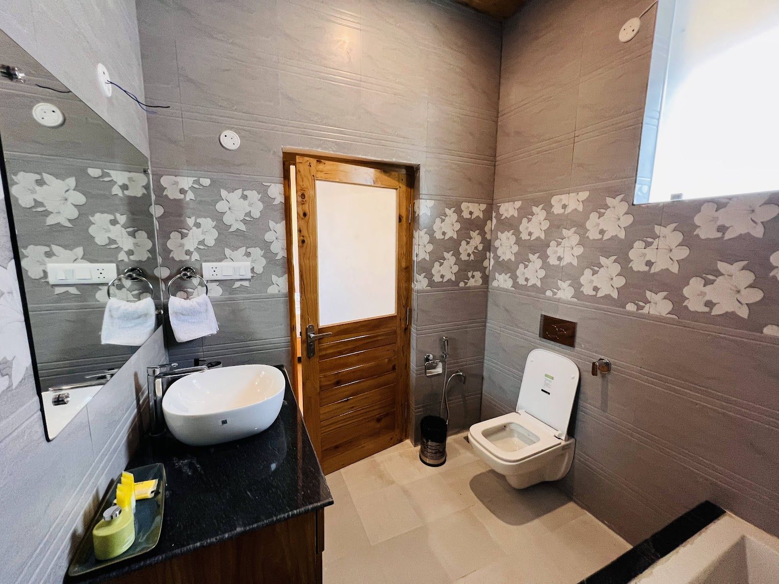 Hillview Homestay w/ Chef Meals & Trails - Lakhwar, Uttarakhand photo 4