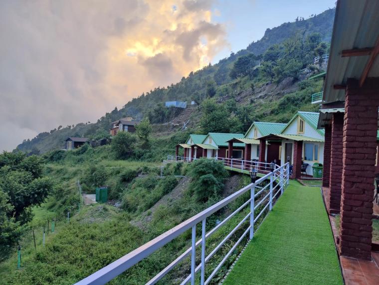 Mountain Cottages w/ Home Meals & Views