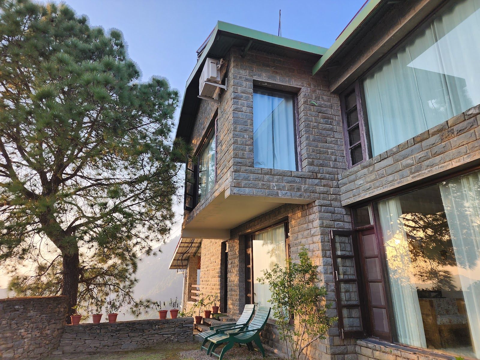 House with fireplace near Kotkhai, 4.4 rating