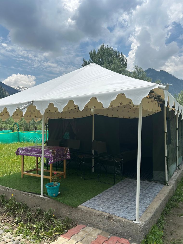 Riverside Cottages w/ Peak Views, Jammu & Kashmir