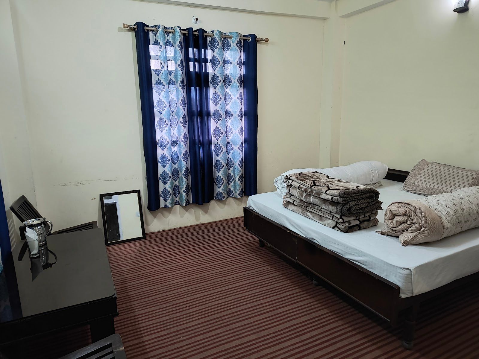 Homestay by Lake w/ Village Walks, HP
