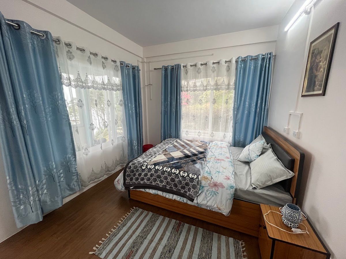 Mountain View Homestay: Kurseong Sunrise Retreat