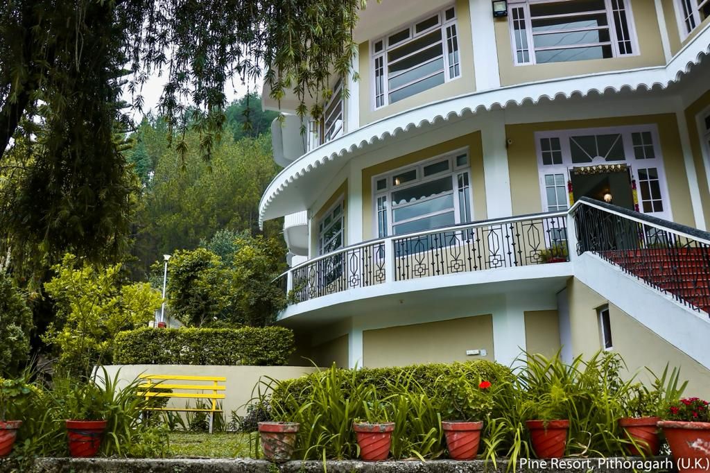 Biker & Family Stay w/ Home Meals & Parking