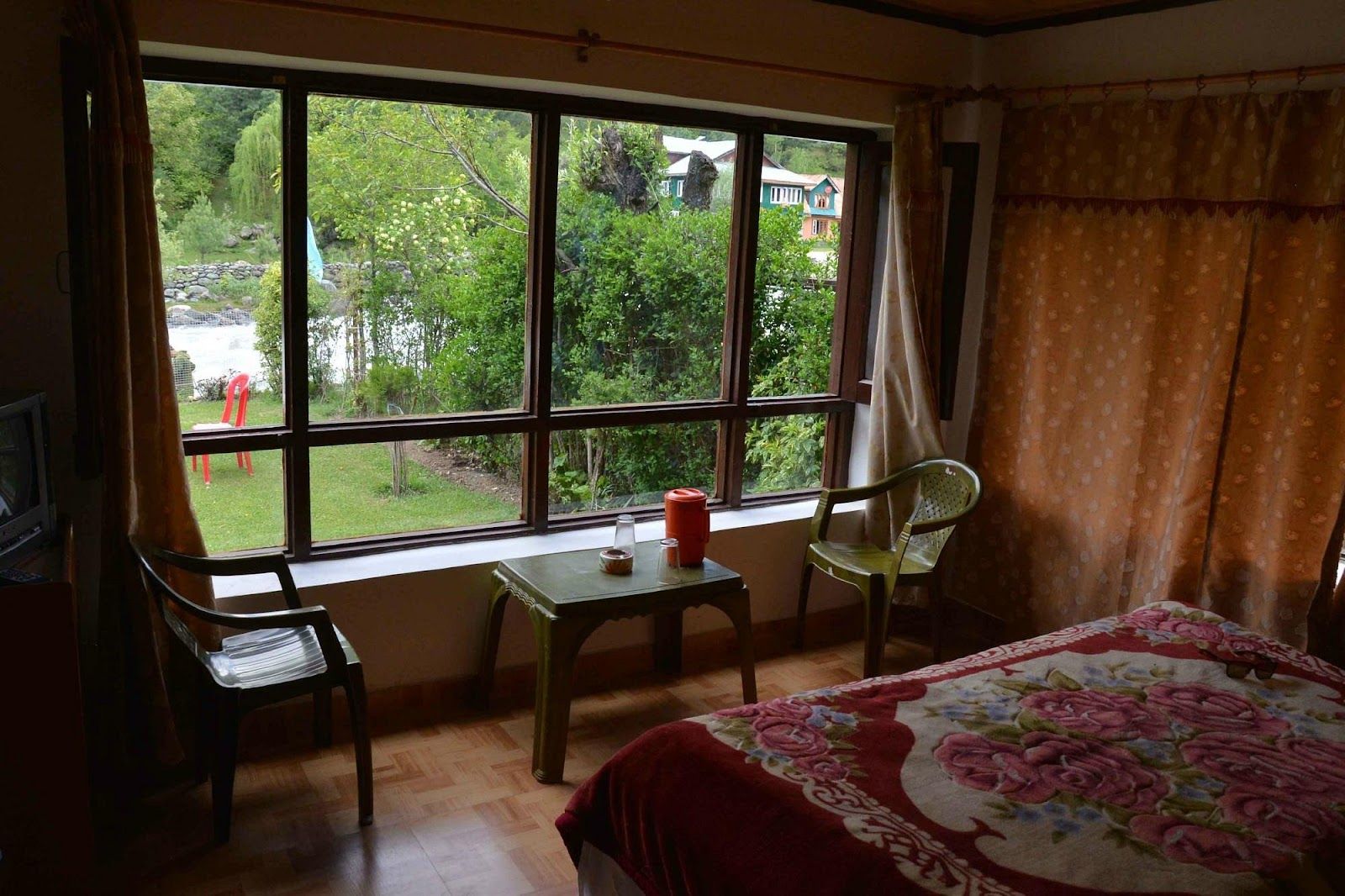 Riverside Bungalow w/ Mtn Views, JK in Pahalgam, Jammu & Kashmir 2