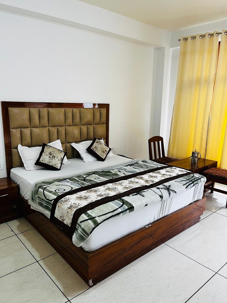 Barot guest house with views over the reservoir.