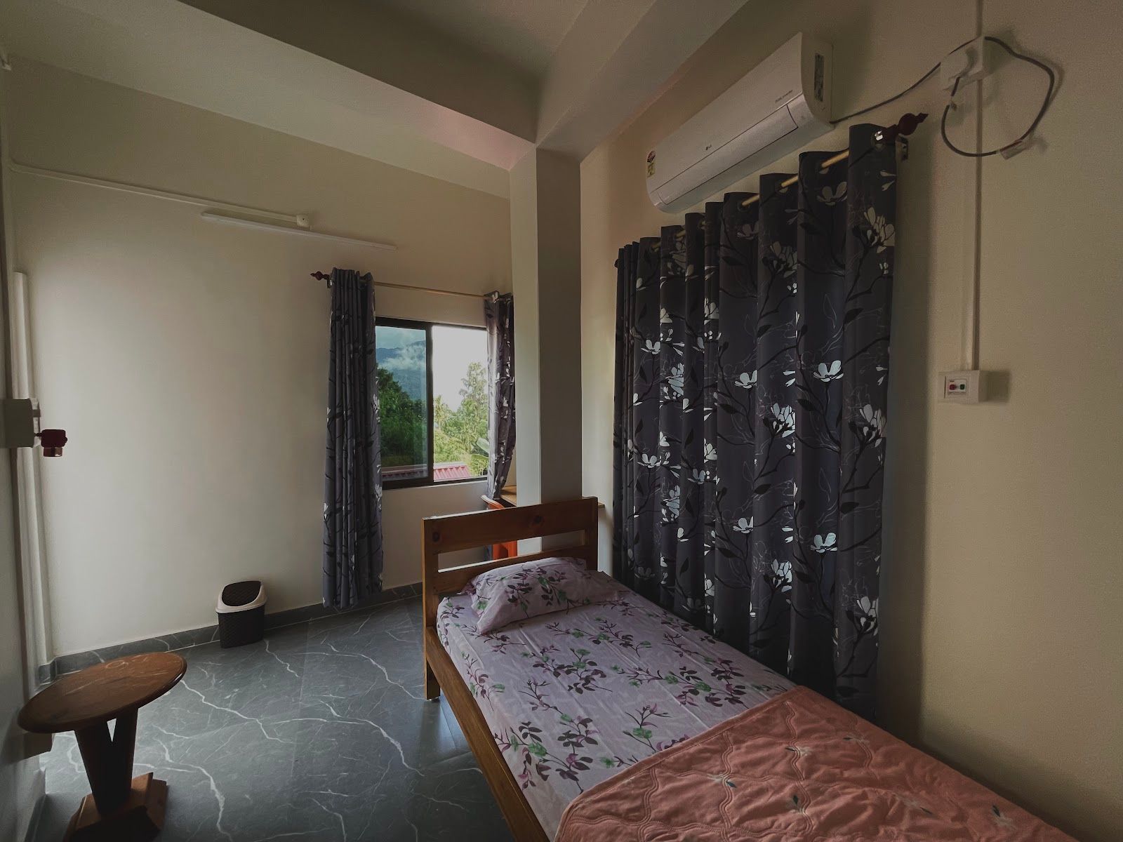 Hill Views & Meals, Assam - Assam photo 5