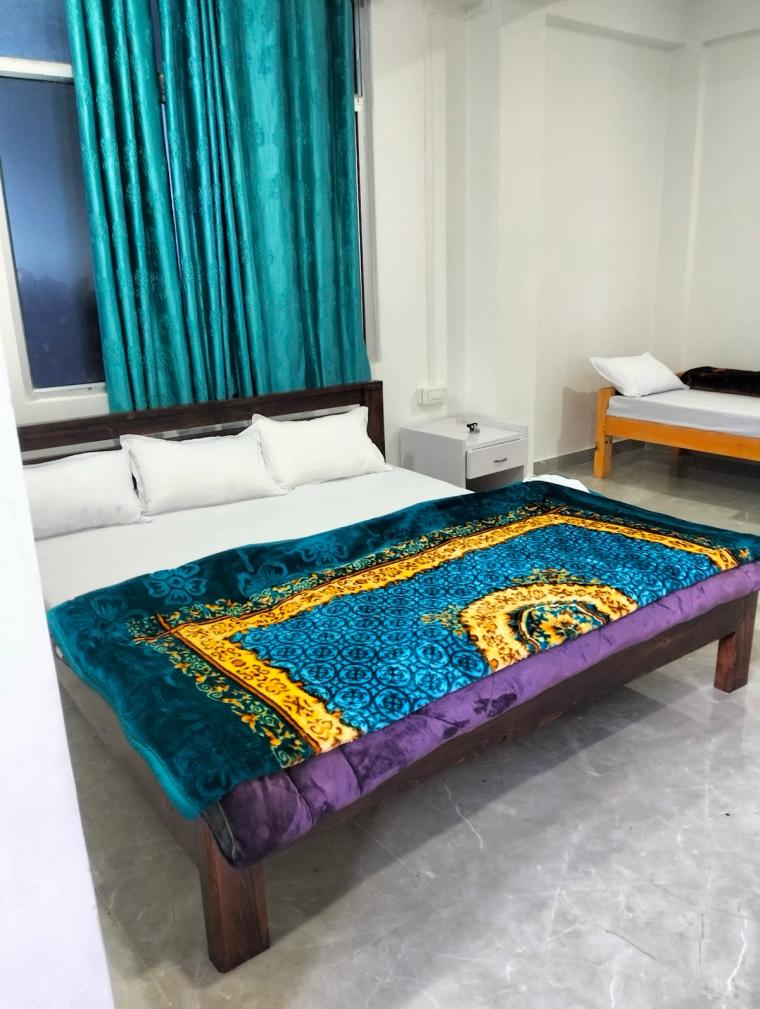 Family Homestay w/ Home Meals & Views, Arunachal