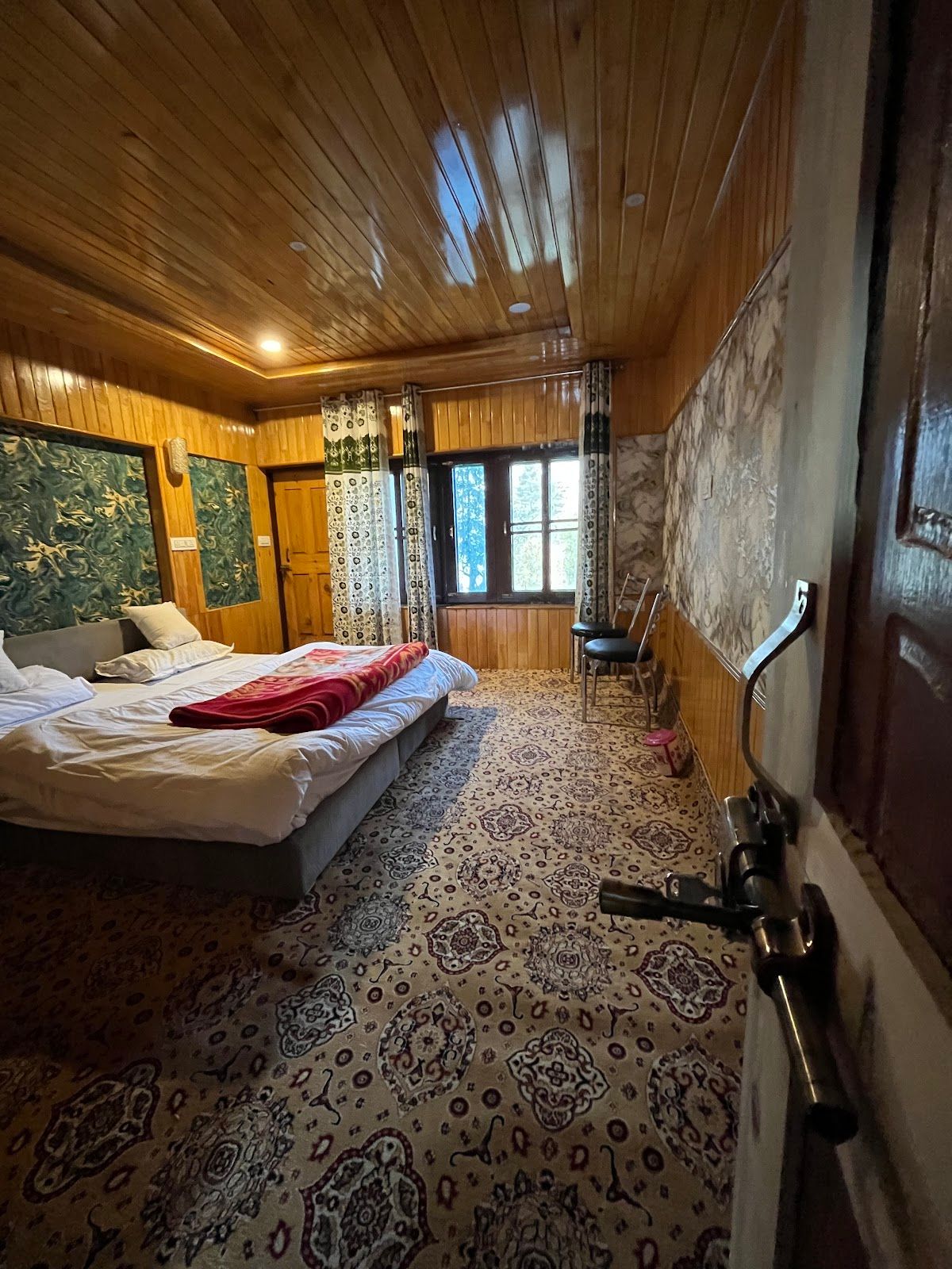 Clean BRs & HP Meals Homestay w/ Garden Kashmir in Tangmarg, J&K 2