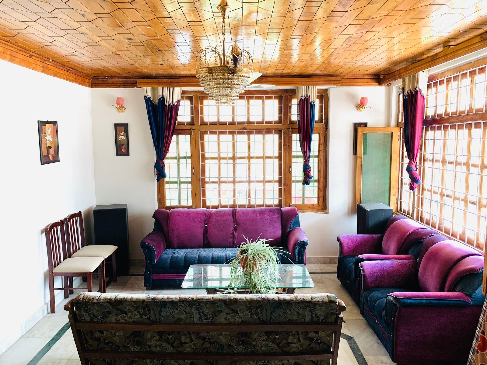 Homestay w/ Home Meals & Playful Dog, HP in Manali, HP 8