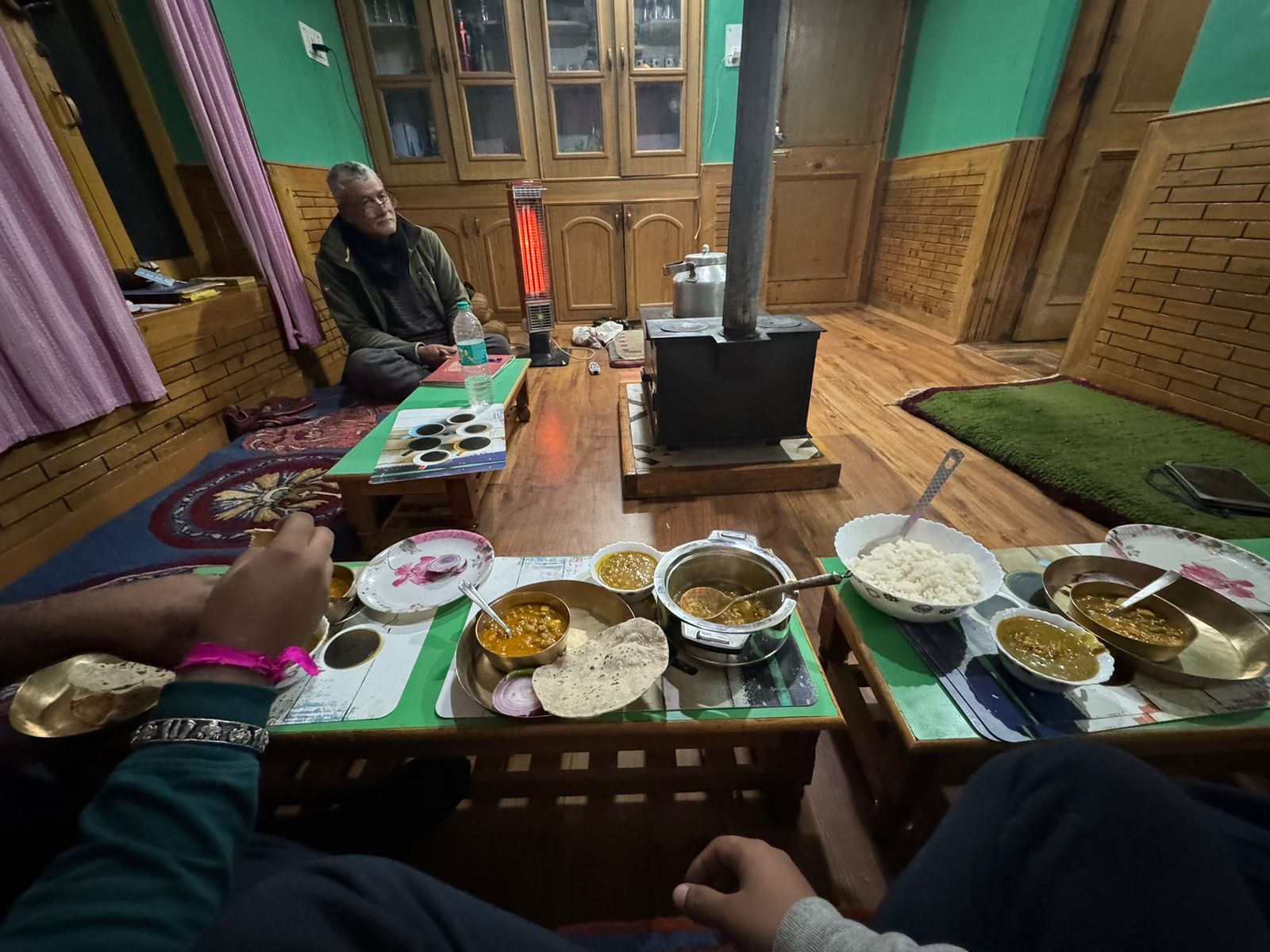 Home-Cooked Meals Homestay w/ Mtn Views HP in Koksar, HP 8