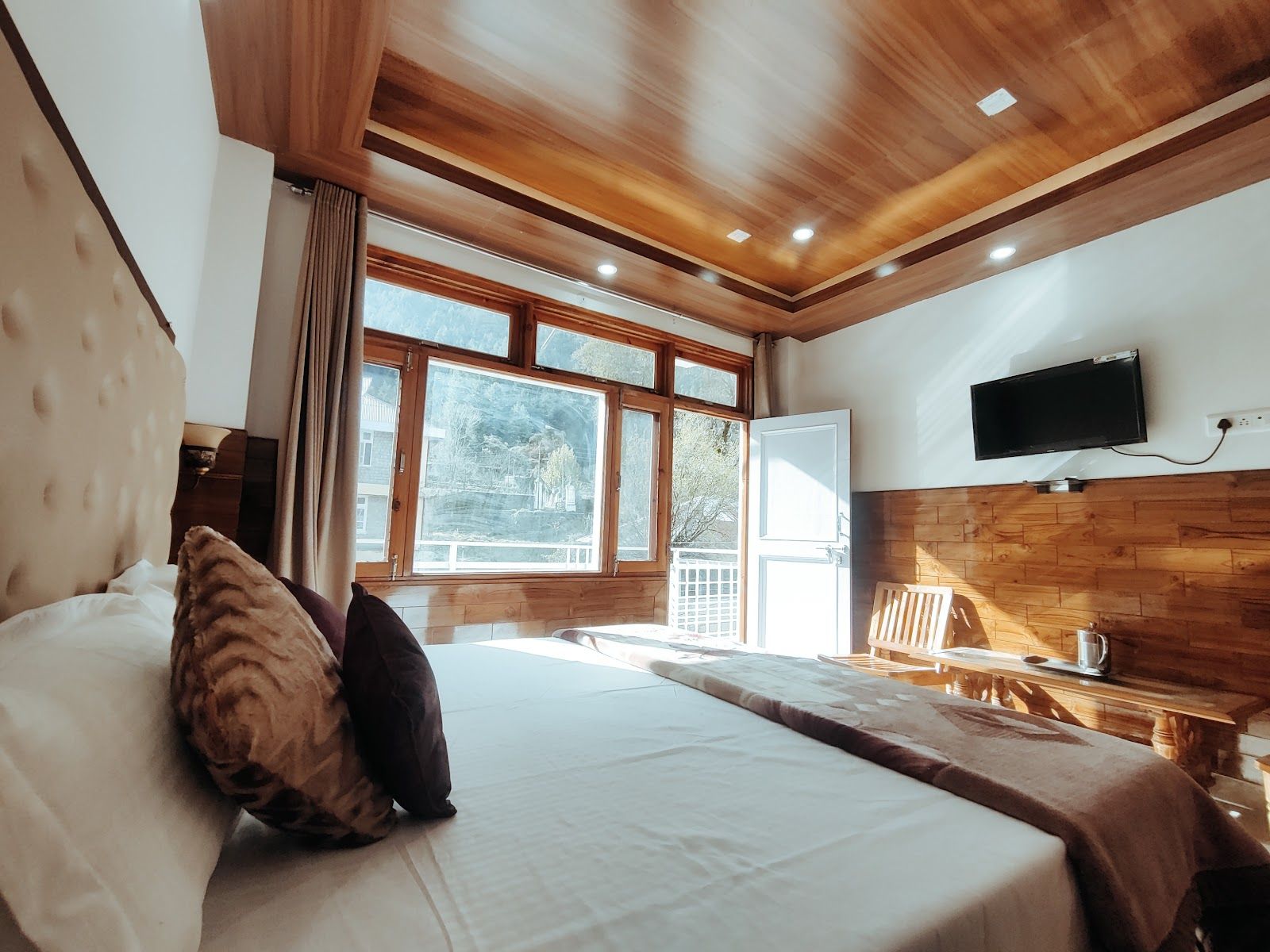 Mountain View Homestay w/ Home Meals, HP - Sarahan, HP photo 5