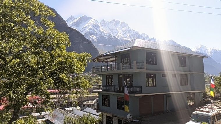 Clean Homestay w/ Homely Food & Views, HP