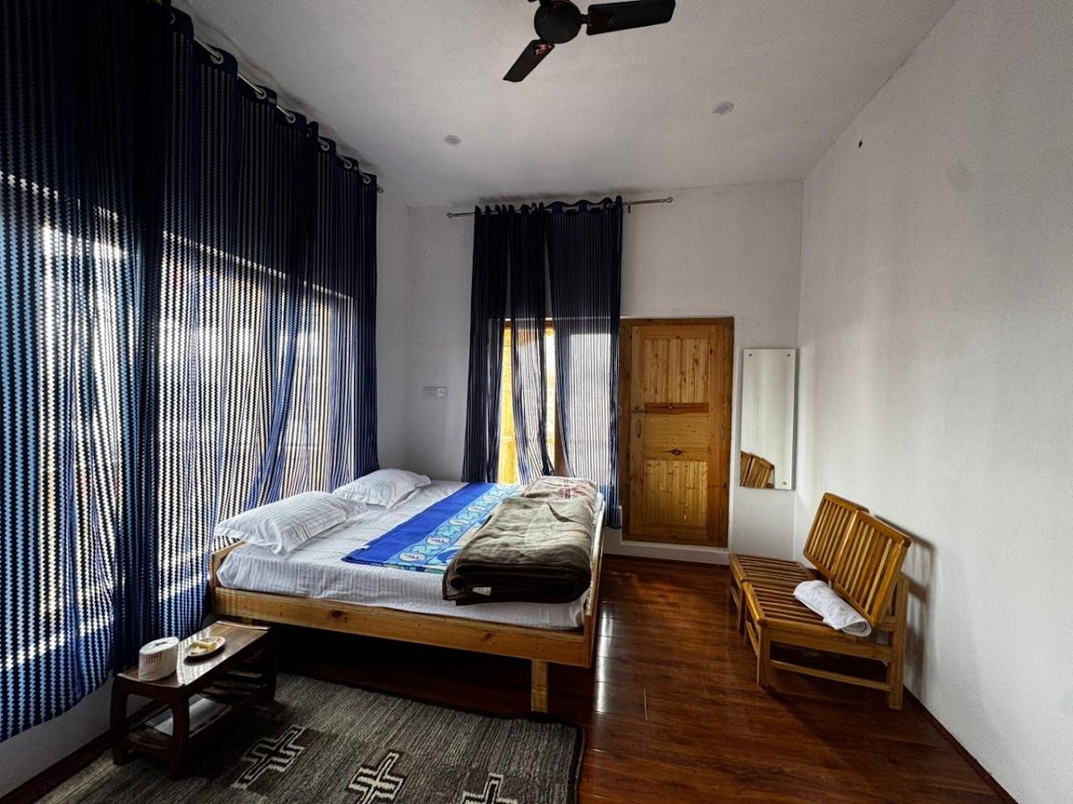 Airbnb: Holiday Rentals, Cabins, Beach Houses, Unique Homes & Experiences in Leh 2