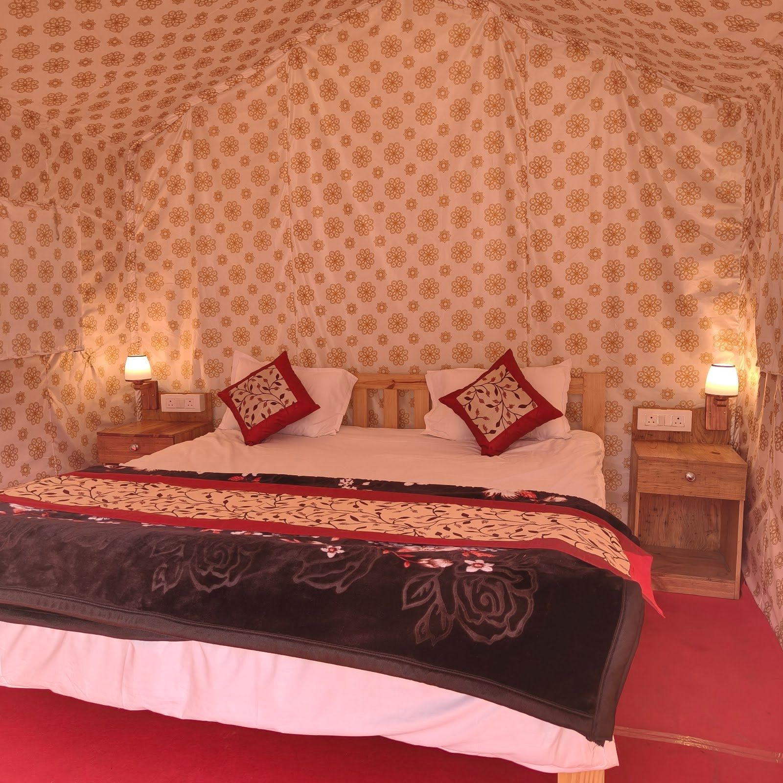 Lakeview Camp w/ Delicious Food & Lake, UK in Bhimtal, Uttarakhand 2