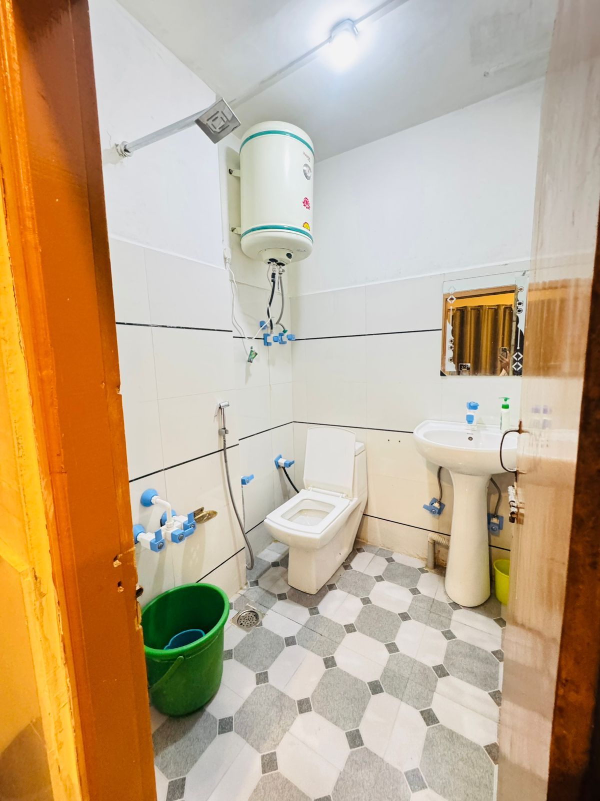 Sunrise Retreat for Nature Lovers & Peace Seekers - Jammu & Kashmir photo 5