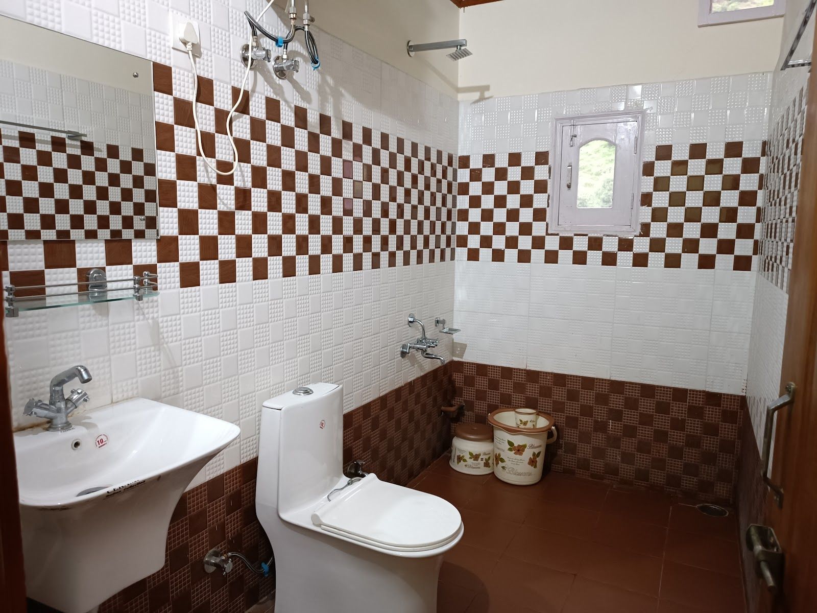 Balcony Hill View Homestay w/ Great Food HP - Himachal Pradesh photo 4