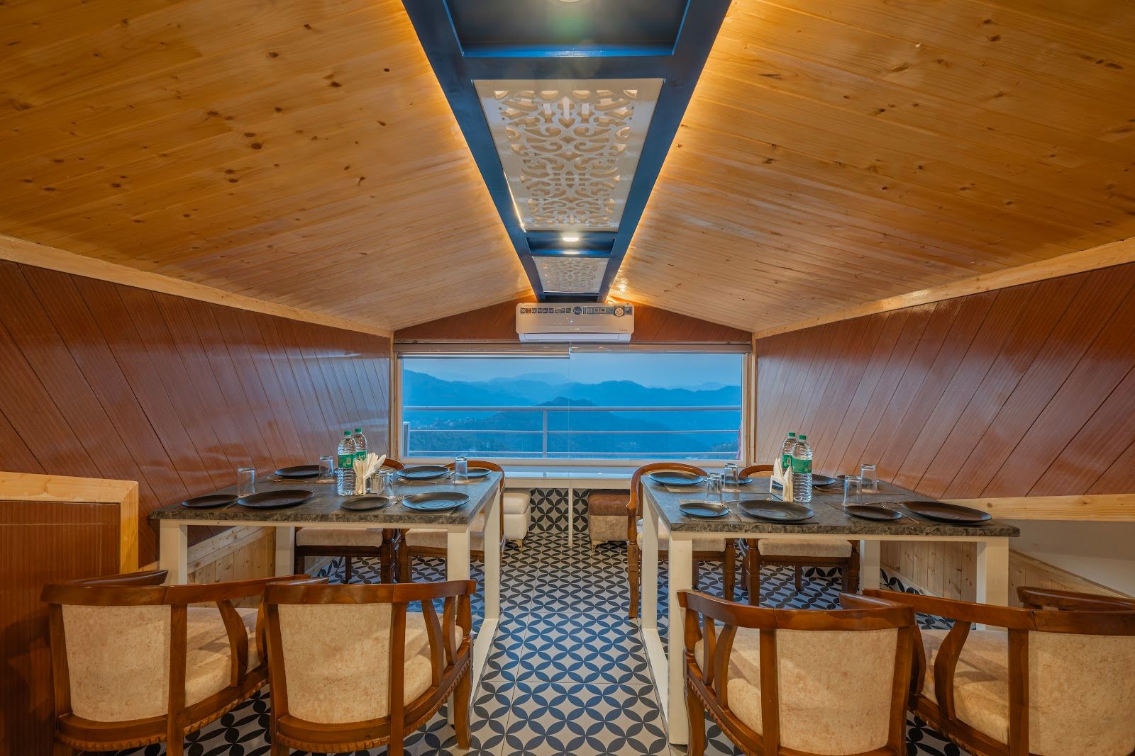 Mountain View Suites w/ Balcony Himachal Pradesh in Himachal Pradesh 8