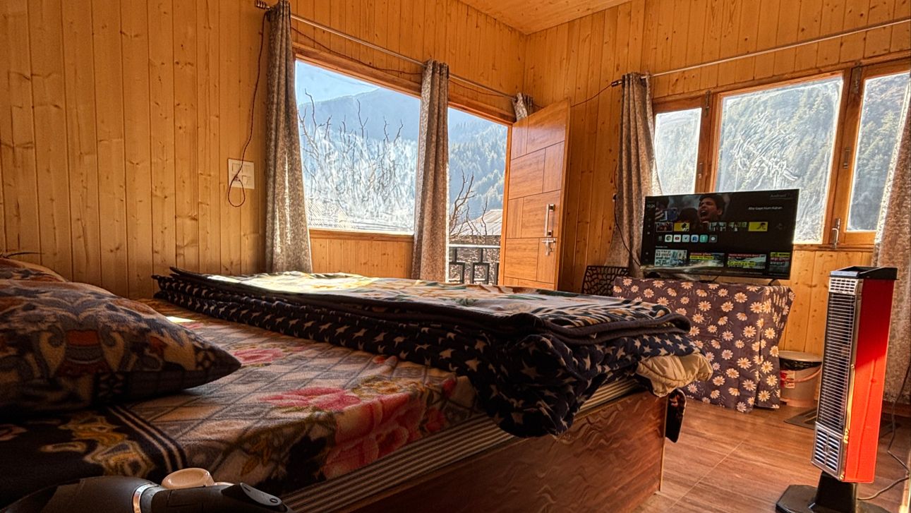 Homestay w/ Home Meals & Valley Views, UK in Harsil, Uttarakhand 2