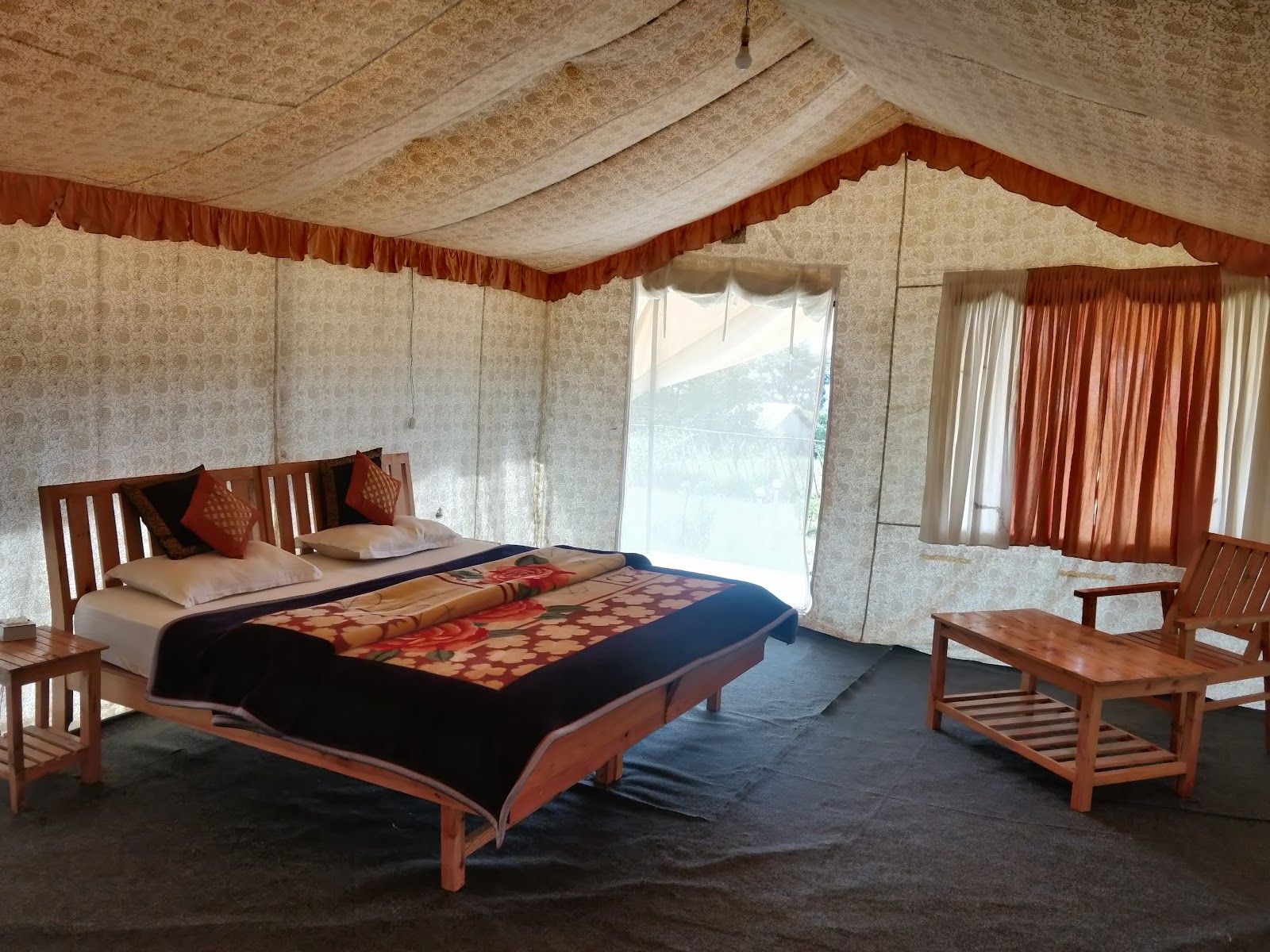 Luxury Camps w/ Paragliding Views, HP in Bir, Himachal Pradesh 2