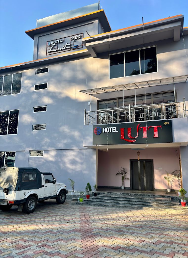 Spacious Rooms w/ Agri Views & Fresh Food, Assam