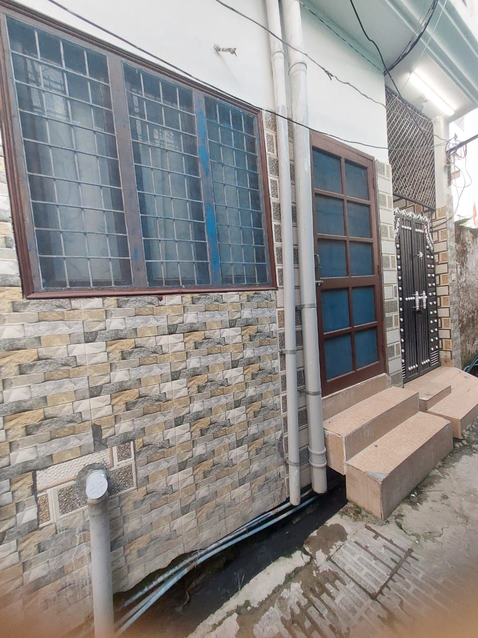 Clean Homestay w/ Positive Environment in Dehradun, Uttarakhand 1