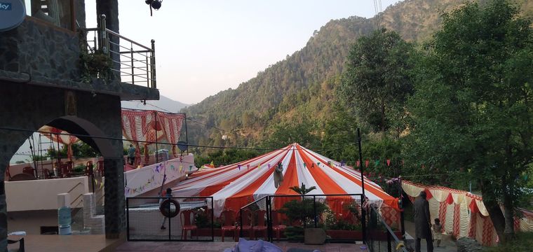 Orchard & Mountain View Homestay Uttarakhand