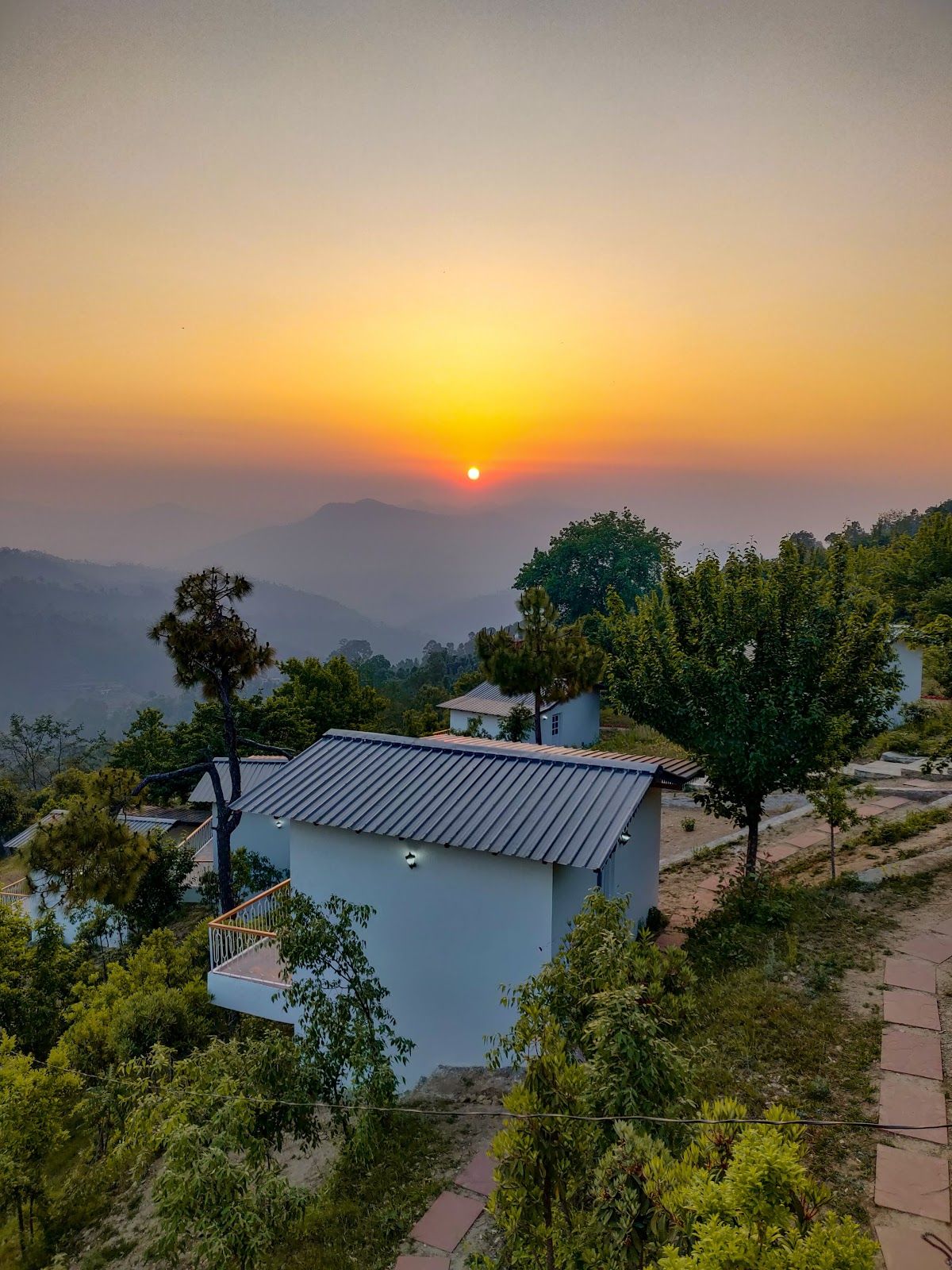 Himalayan Cottage w/ Peak Views & Home Meals, UK - Lamgara, Uttarakhand photo 5