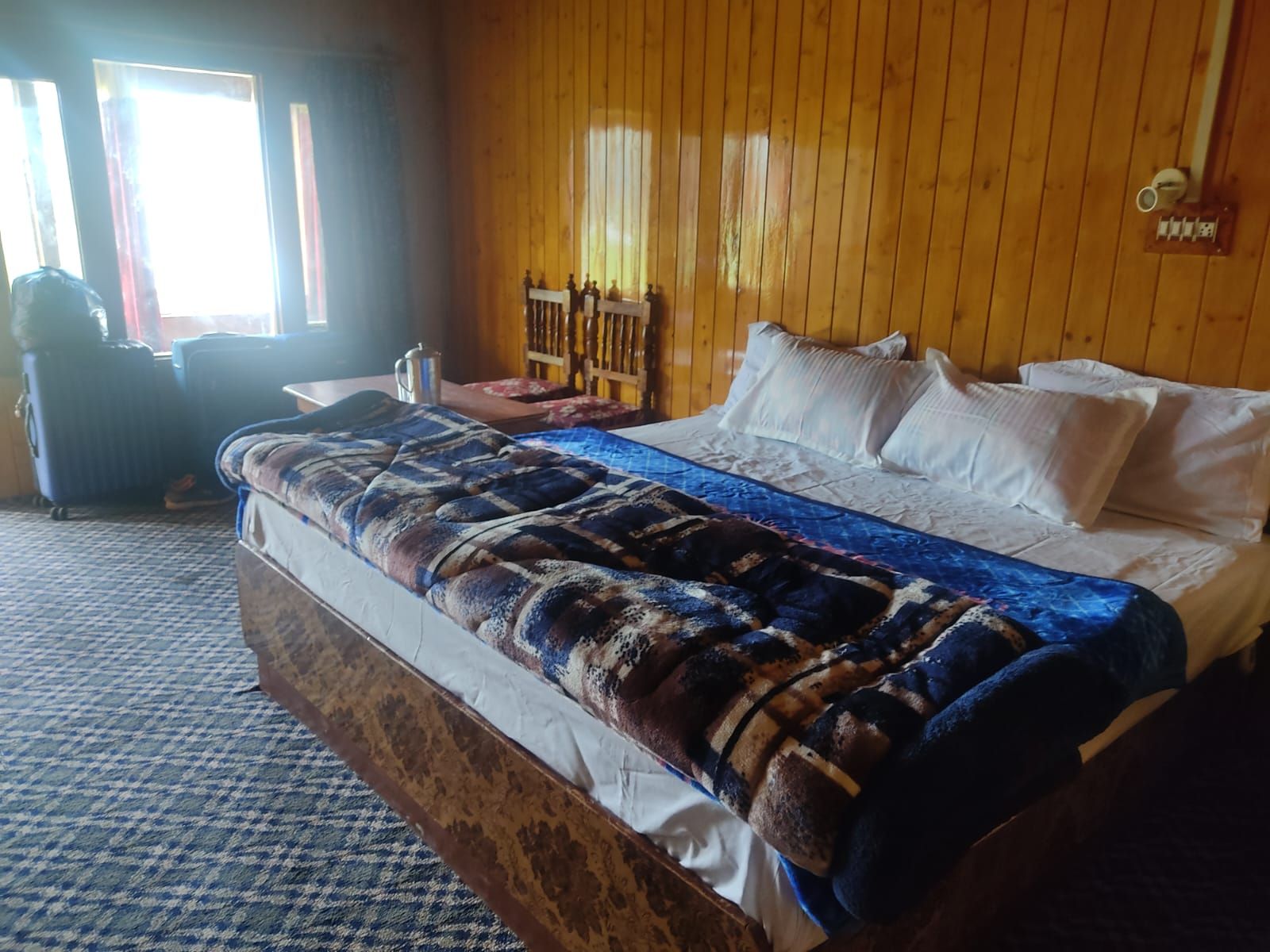 Homestay w/ Heated Beds & Ski Slopes, J&K - Gulmarg, Jammu & Kashmir photo 5