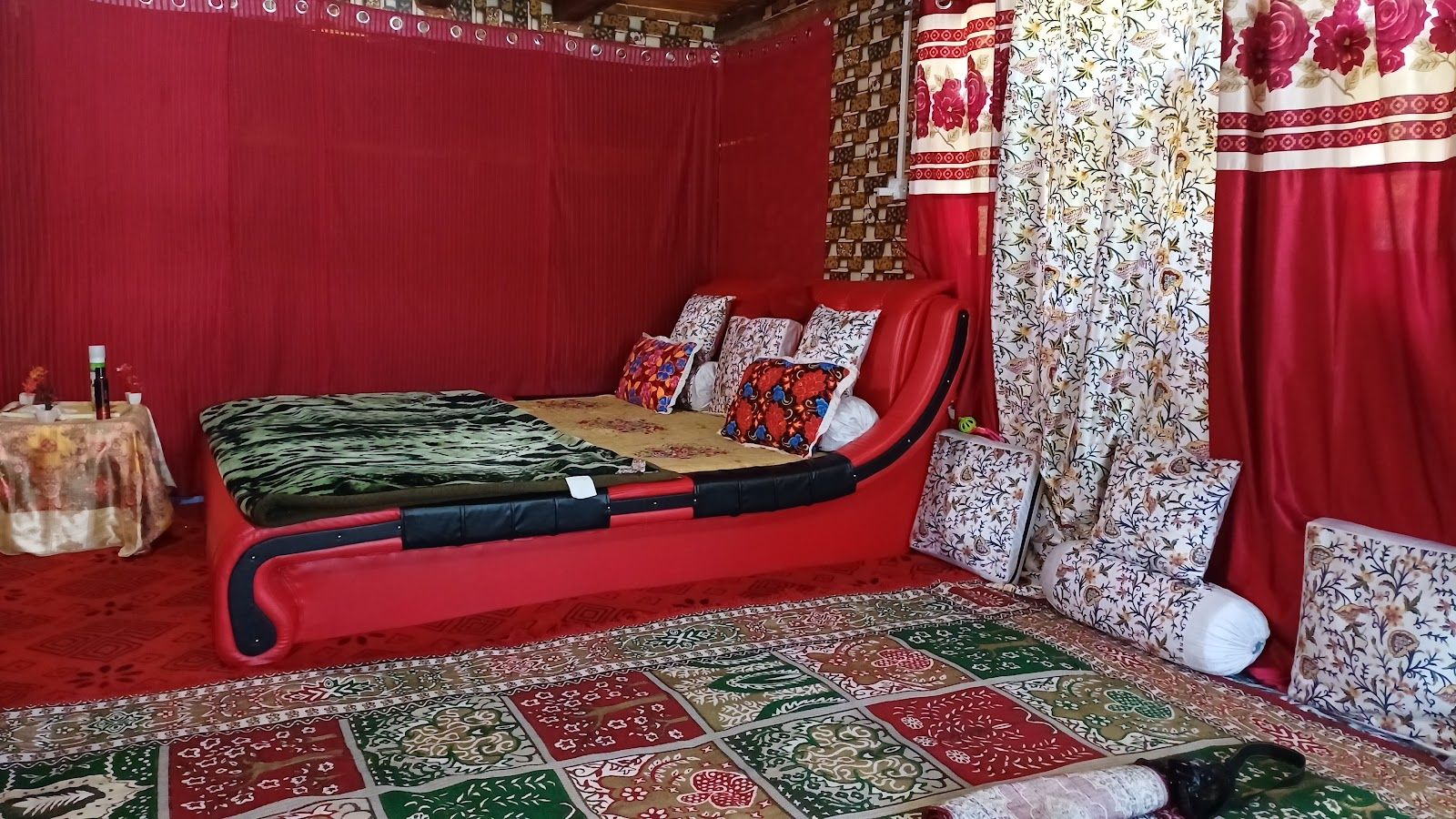 Best Homestay for Exploring Bangus, J&K in Drangyari, J&K