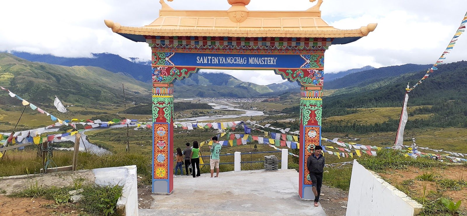 Memba Tribe Wooden Home w/ Hot Water & Permits, AP in Arunachal Pradesh, Mechuka 1