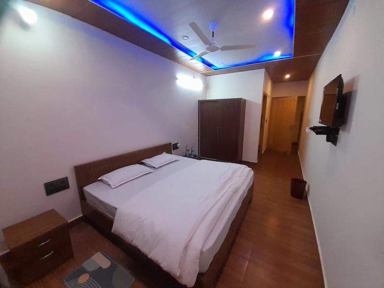 Mountain View Cottage w/ Home Meals, Uttarakhand