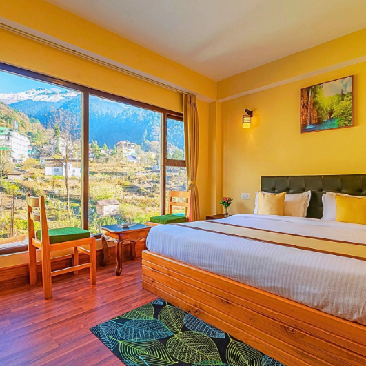 Veg Hotel w/Mtn Views & Staff Service, Sikkim in Lachung, Sikkim 1
