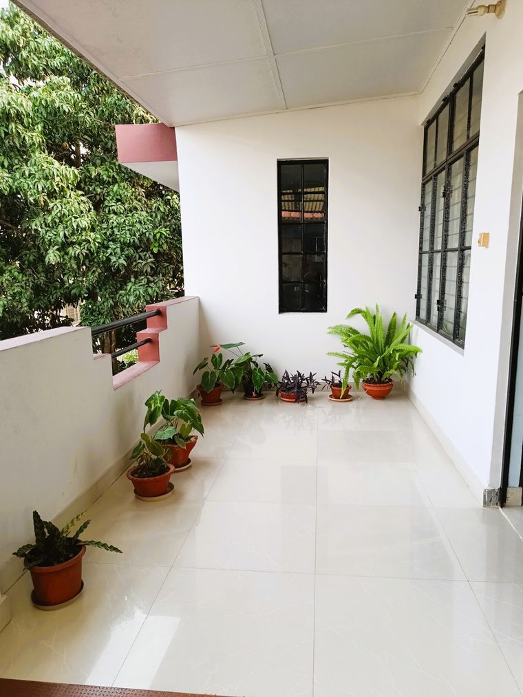 Roof Garden Guest House w/Exceptional Hospitality