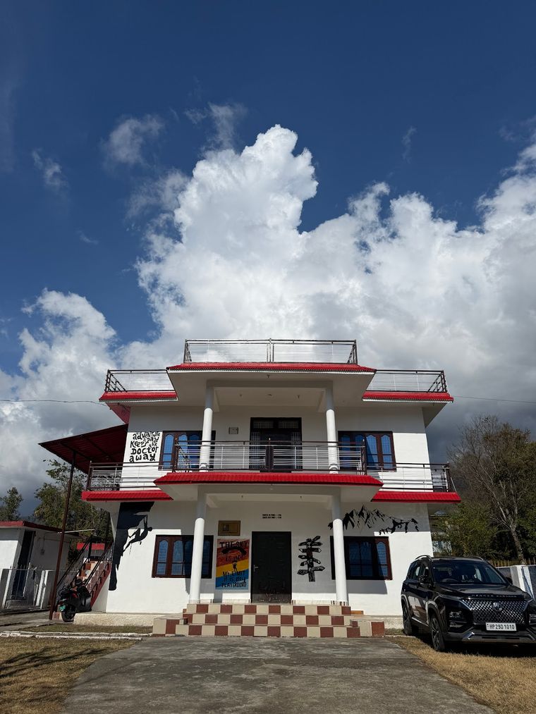 Homestay with mountain views, Himachal Pradesh