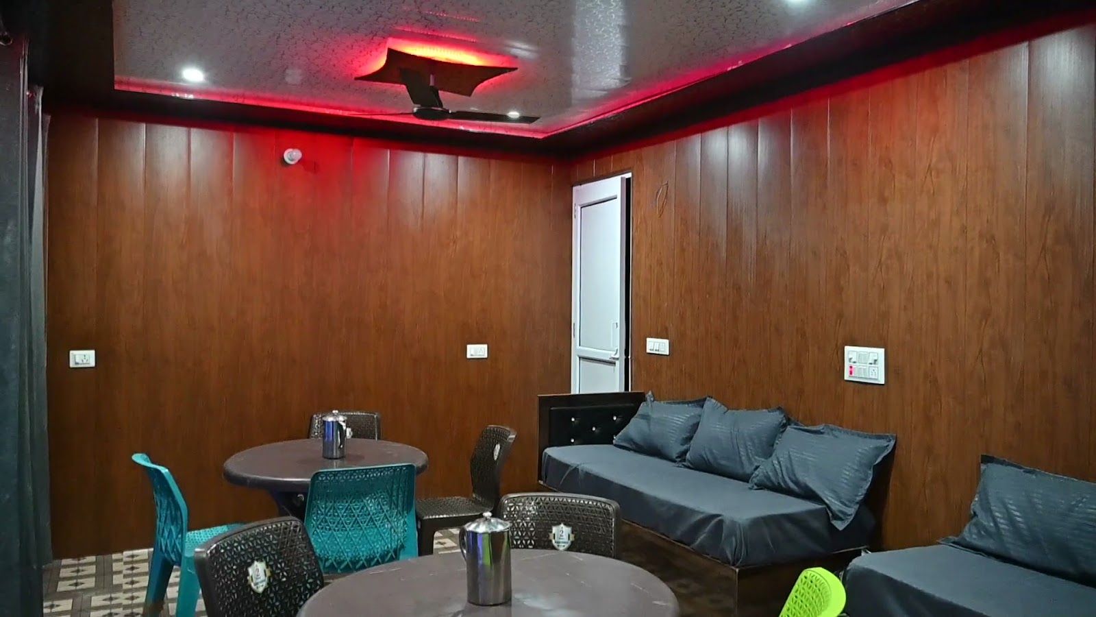 Clean Homestay, Mountain Views & Pet Dog, UT in Naugaon, Uttarakhand 5