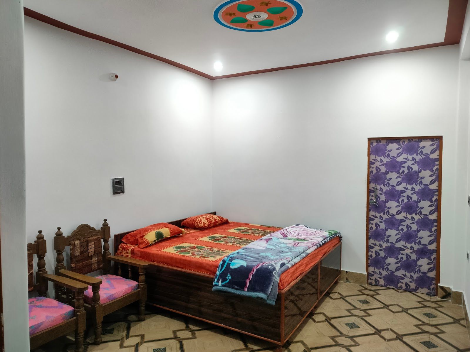 Family Homestay w/ Home Meals, Uttarakhand in Raithal, Uttarakhand 2
