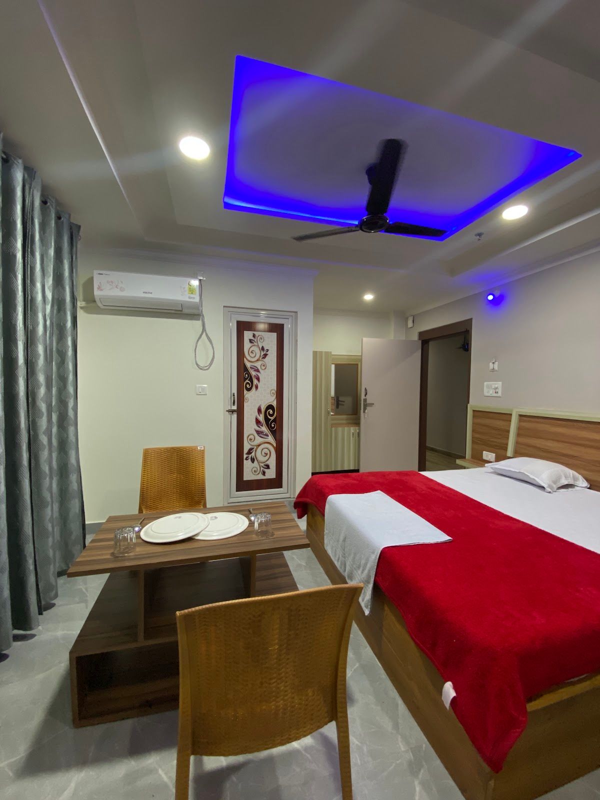 Station-side Stay w/ Homely Vibe & Easy Autos