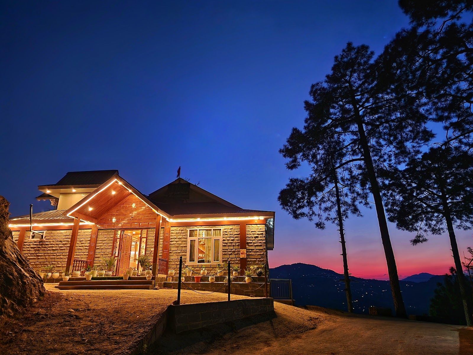 Himalayan Stone Cottage w/ Forest Views, HP