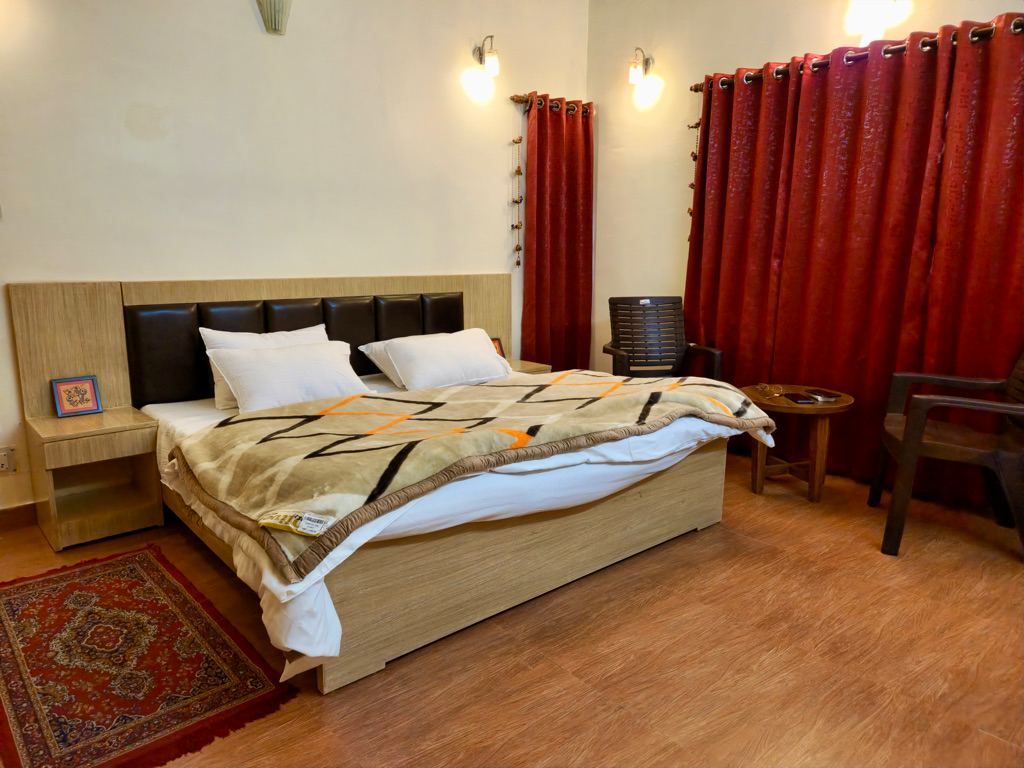 Spacious Homestay w/ Birdsong & Views, UT - Uttarakhand photo 5