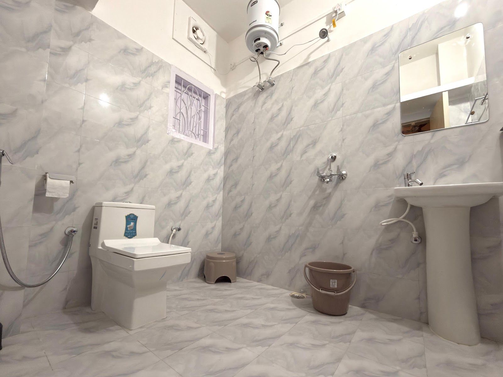 Clean, Comfortable Guest House w/Parking Assam - Guwahati, Assam photo 4