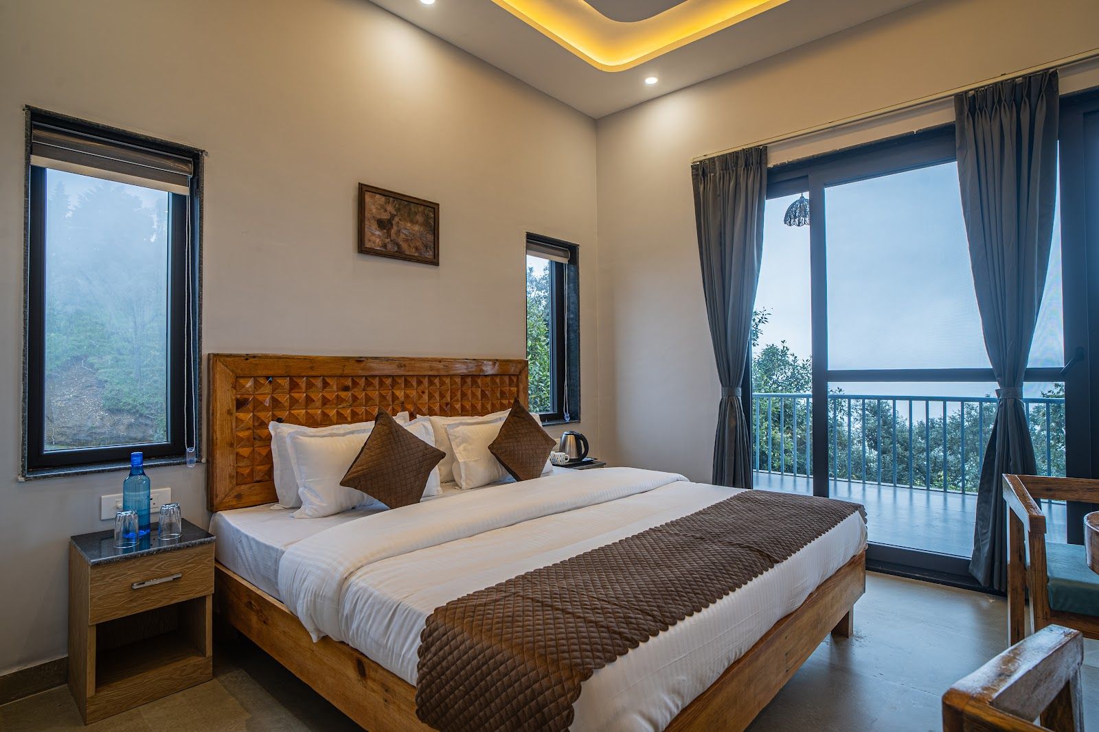 Family Villa w/ Mountain Views & Home Meals, UK in Uttarakhand 2