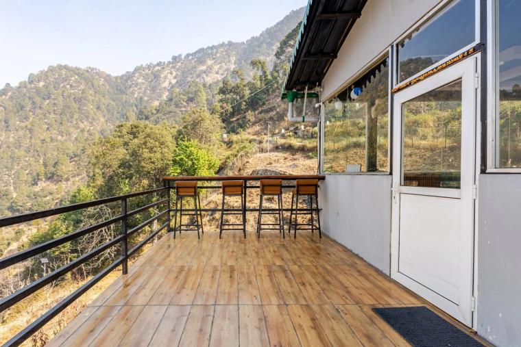 Panoramic Dome Stay w/ Bonfire, Uttarakhand